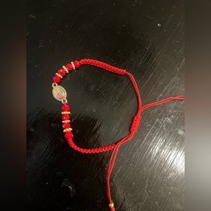 Virgin Mary beaded bracelet